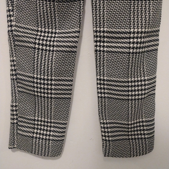 H&M - Houndstooth Plaid High Rise Skinny Pants - Picture 11 of 14